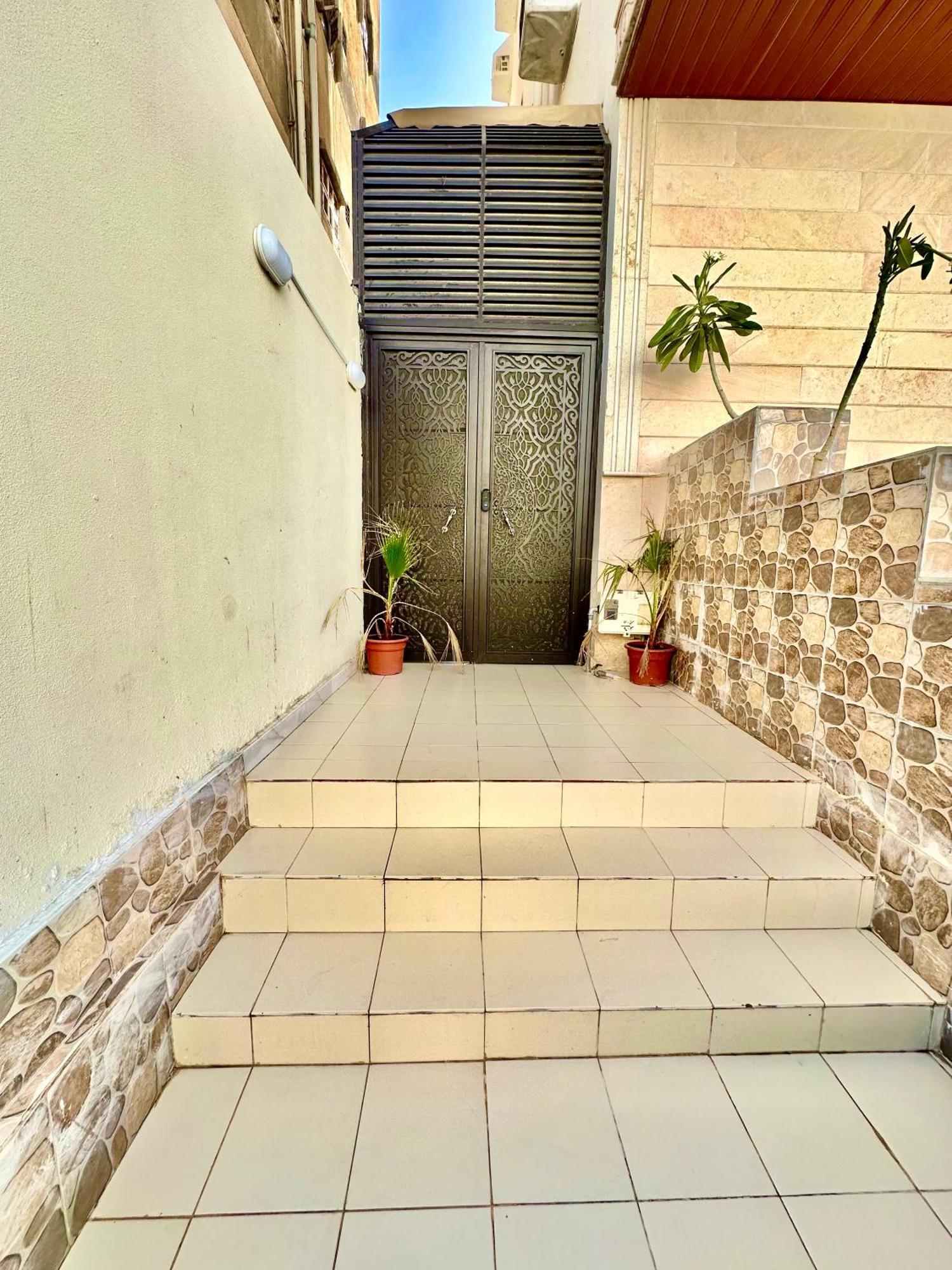 شقة بتصميم انيق وغرفتين نوم Apartemen